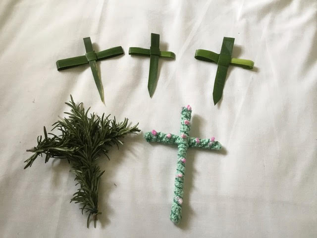 200401 Palm crosses
